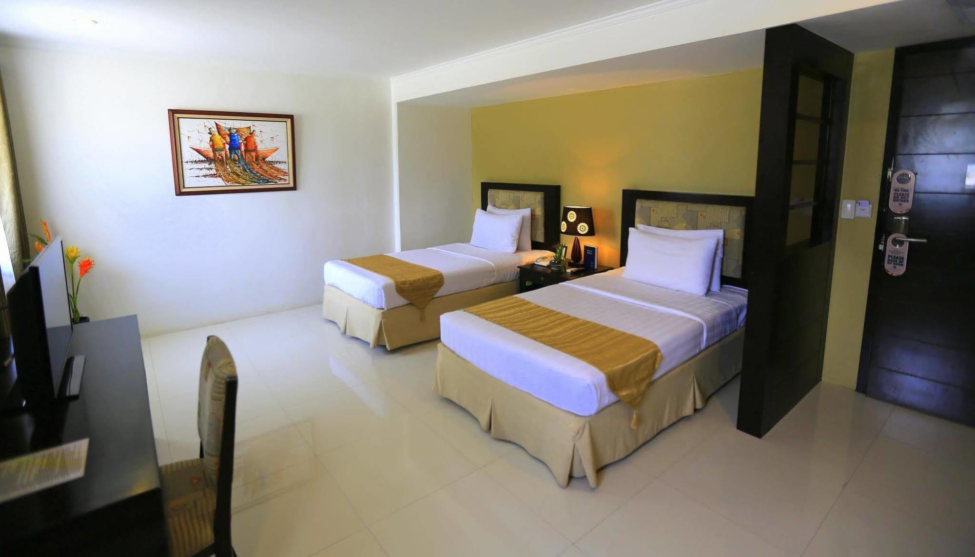 Subic Bay Peninsular Hotel Olongapo Zewnętrze zdjęcie